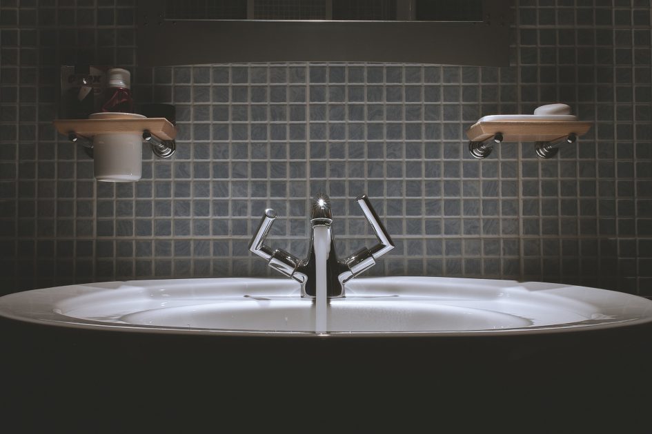 Transformeer Jouw Badkamer Met Een Zwarte Infrarood Paneel
